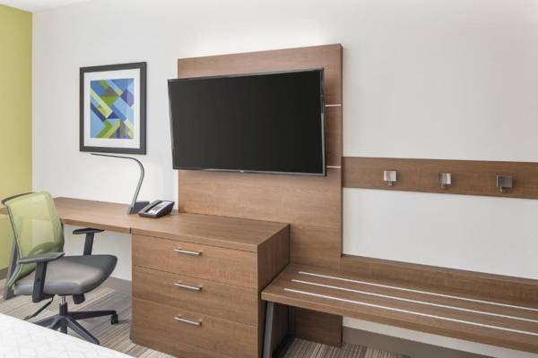 Workspace - Holiday Inn Express Hotel & Suites Palm Bay an IHG Hotel