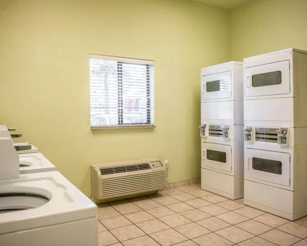 Suburban Extended Stay Hotel near Panama City Beach