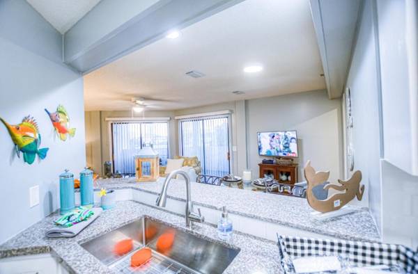 The Inn at St Thomas 1210B - Perfect Affordable Getaway