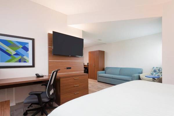 Workspace - Holiday Inn Express & Suites Panama City Beach - Beachfront an IHG Hotel