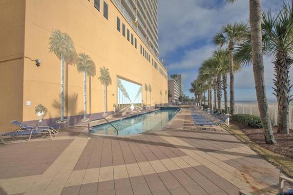 Sterling Reef Beach Resort