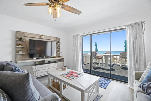 Pet Friendly Beach House - Summer Reign by Panhandle Getaways