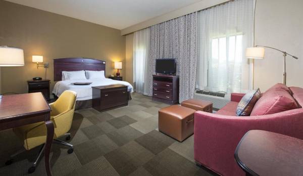 Workspace - Hampton Inn & Suites Pensacola I-10 N at University Town Plaza