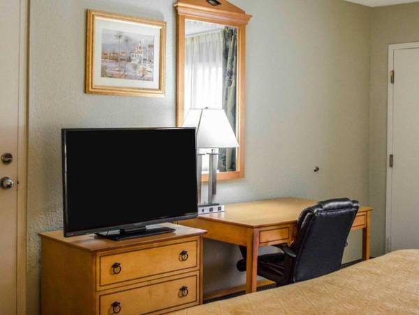 Workspace - Quality Inn N.A.S.-Corry