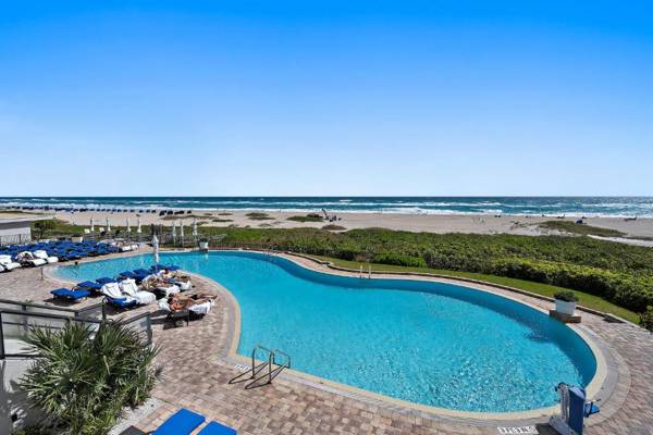 Gorgeous Ocean view Ritz Carlton Residences minimum 4 week stay