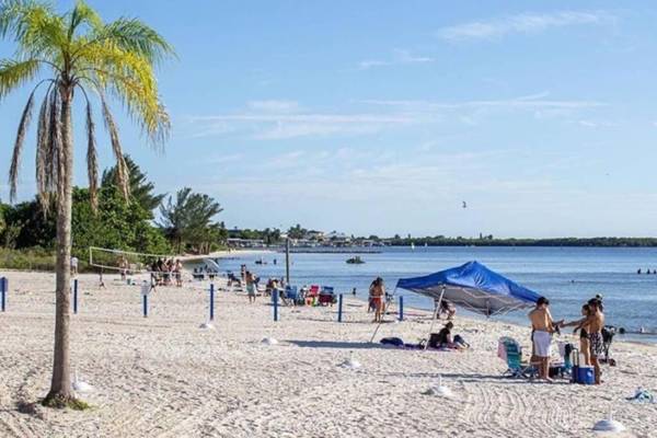 Riverview Studio 507 Beach steps away!+pool+WiFi