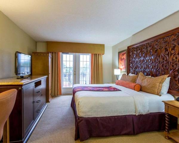 Castillo Real Ascend Hotel Collection