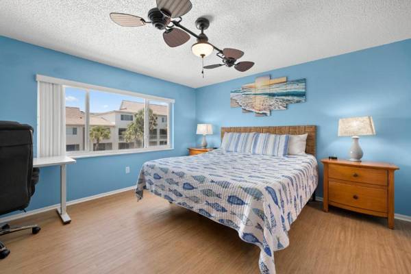 Workspace - Four Winds F15 2 Bedrooms WiFi Washer Dryer Sleeps 7 2 Heated Pools