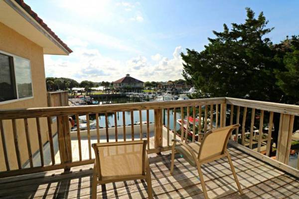 Inn at Camachee Harbor View Suite 29