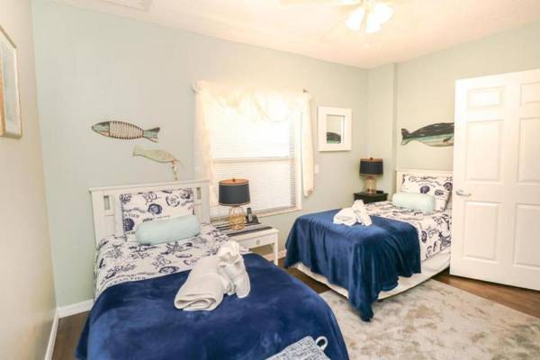 Ocean Village Club F36