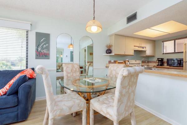 Ocean Village Club N33