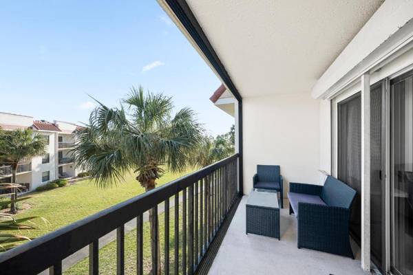 Ocean Village Club P32