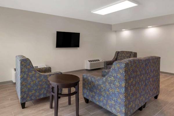 Quality Inn Saint Petersburg North-Tampa Bay