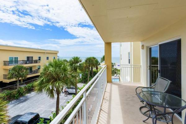 208 Madeira Norte Condo