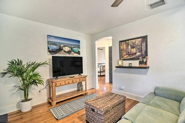 Pet-Friendly St Pete Home Less Than 4 Mi to Beach!