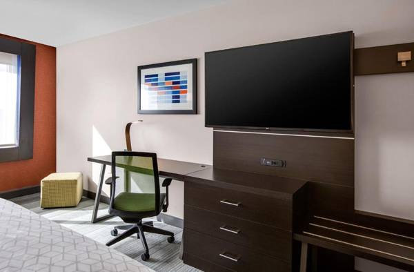 Workspace - Holiday Inn Express & Suites Sanford - Lake Mary an IHG Hotel