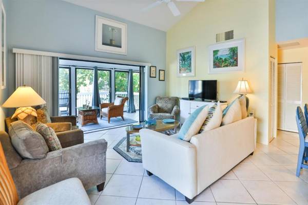 The Lakeside Beach Retreat