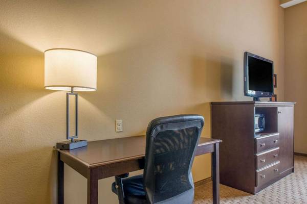 Workspace - Comfort Suites Sarasota-Siesta Key