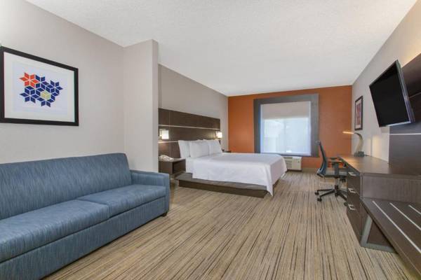 Workspace - Holiday Inn Express Silver Springs - Ocala an IHG Hotel