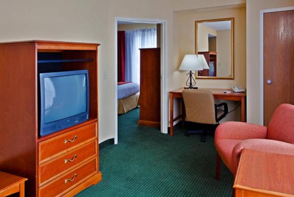 Workspace - Holiday Inn Express Hotel & Suites Brooksville West an IHG Hotel