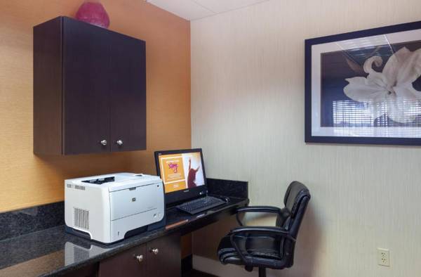 Workspace - Hampton Inn by Hilton Spring Hill