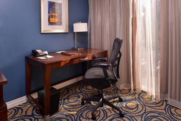 Workspace - DoubleTree by Hilton Hotel Tampa Airport-Westshore