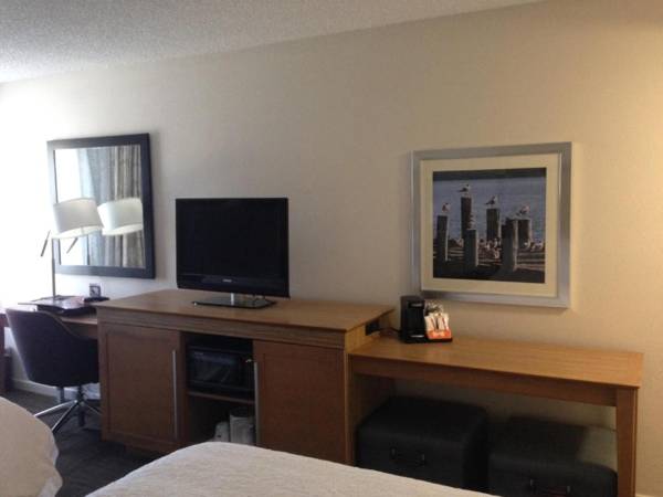 Workspace - Hampton Inn Tampa-Rocky Point