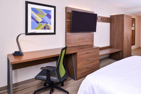 Workspace - Holiday Inn Express Hotel & Suites Tampa-Anderson Road-Veterans Exp an IHG Hotel