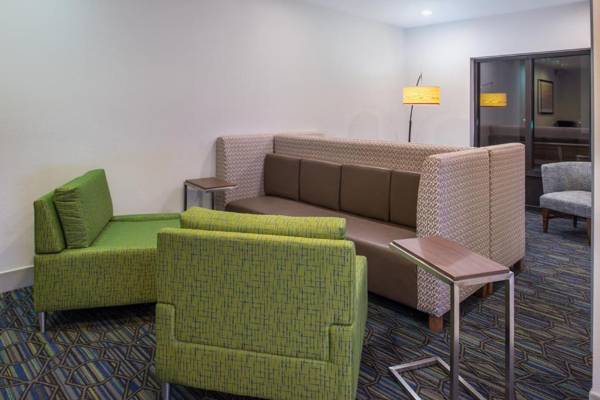 Holiday Inn Express Hotel & Suites Tampa-Anderson Road-Veterans Exp an IHG Hotel