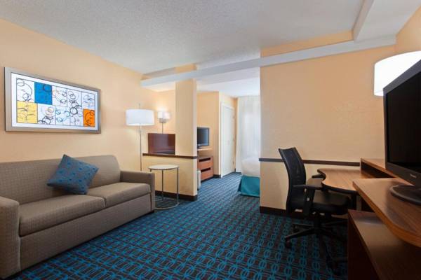 Workspace - Fairfield Inn and Suites by Marriott Tampa Brandon