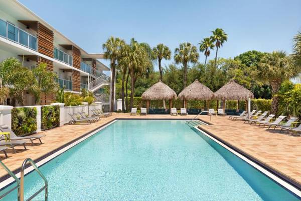 Hotel Alba Tampa Tapestry Collection By Hilton