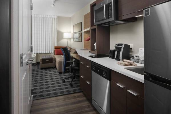 Workspace - TownePlace Suites by Marriott Tampa South