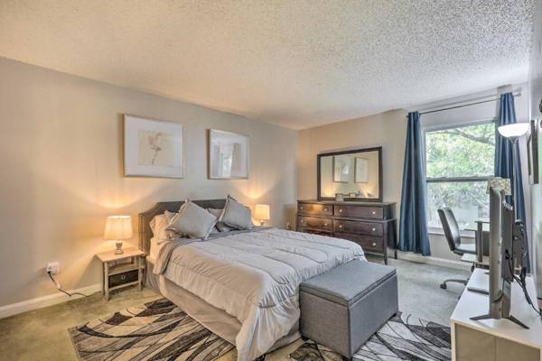 Workspace - Pet-Friendly Tampa Condo with Community Pool!