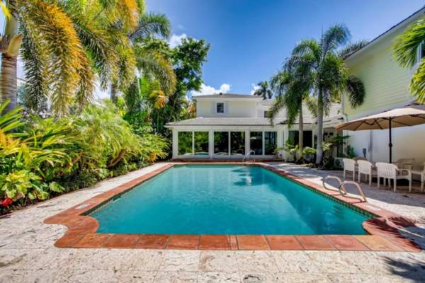 Villa Dolce Vita - 4bd-4ba - Private Pool-Parking