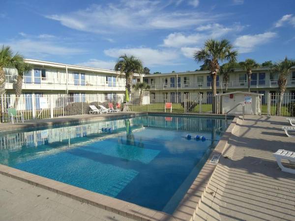 Motel 6-Wildwood FL