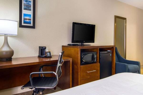 Workspace - Comfort Inn