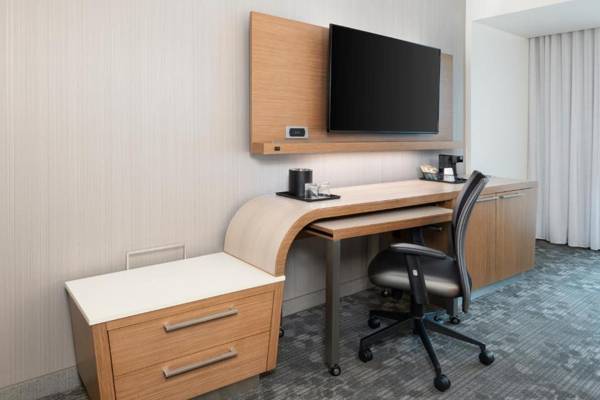 Workspace - Courtyard by Marriott Atlanta Alpharetta/Avalon Area