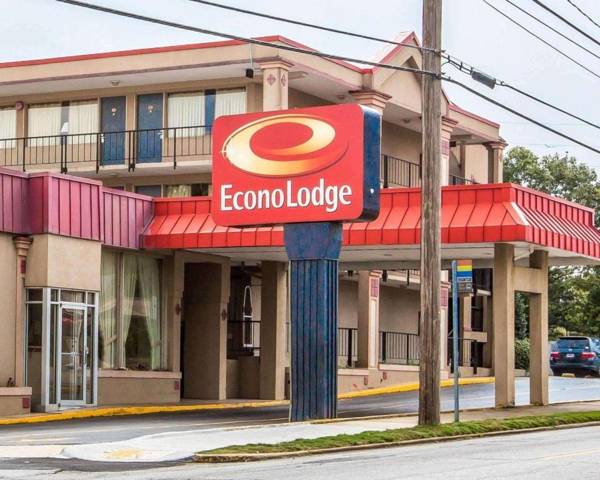 Econo Lodge Airport