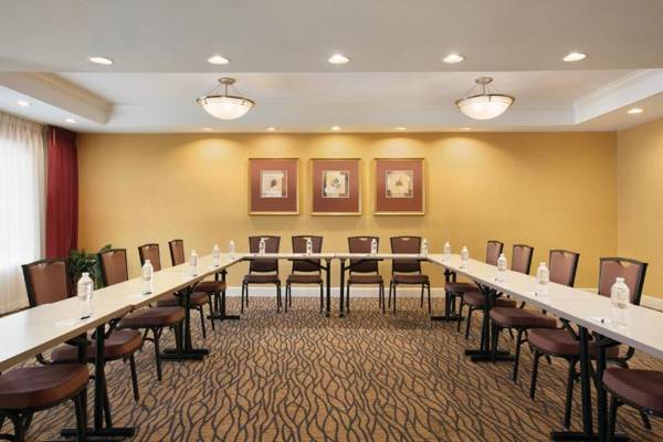 Country Inn & Suites by Radisson Atlanta Airport North GA