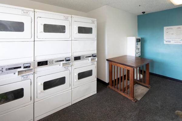 InTown Suites Extended Stay - Atlanta Central