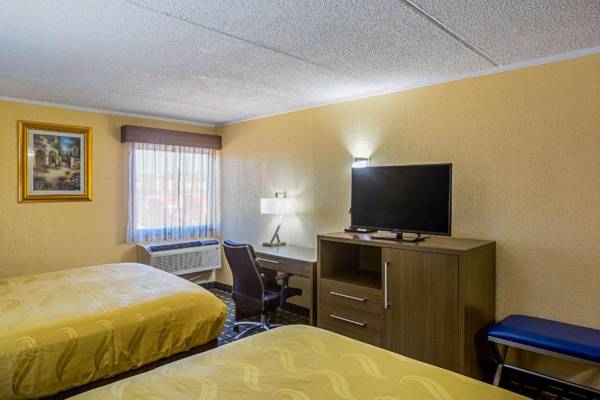 Workspace - Quality Inn & Suites Near Six Flags East