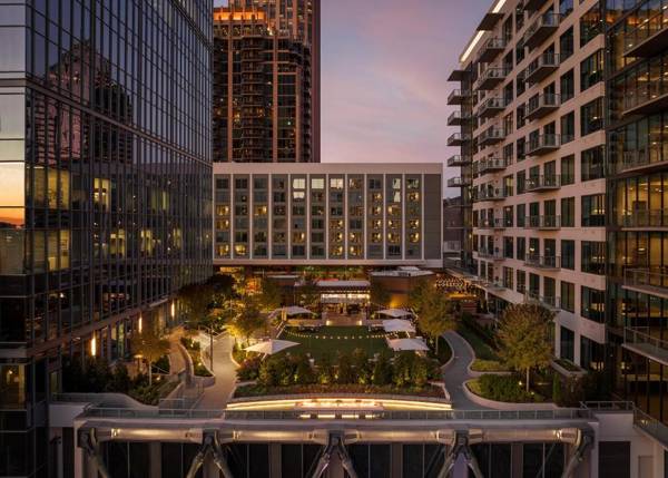 Epicurean Atlanta Autograph Collection