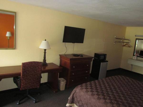 Workspace - Red Carpet Inn - Augusta