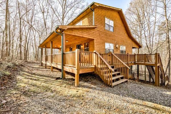 The Rustic Bear Cabin