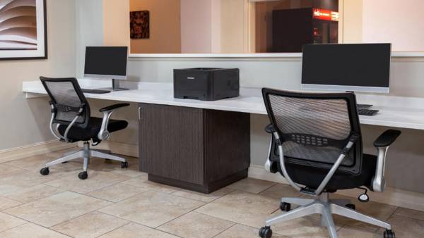Workspace - Candlewood Suites Athens an IHG Hotel