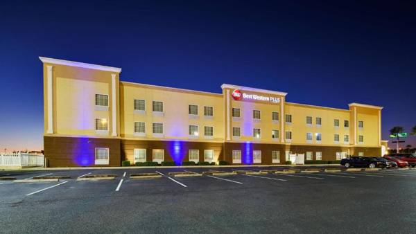 Best Western Plus Brunswick Inn & Suites