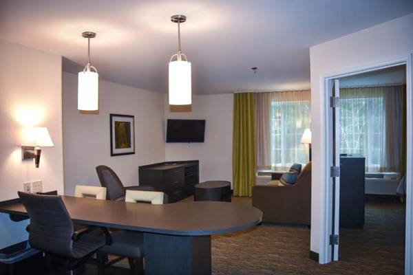 Candlewood Suites Columbus-Northeast an IHG Hotel