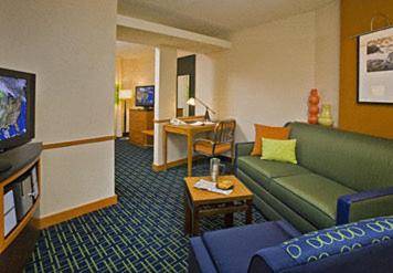 Fairfield Inn & Suites by Marriott Commerce