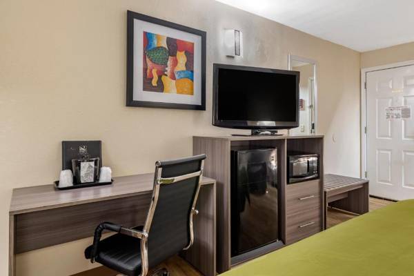 Workspace - Quality Inn Conyers I-20