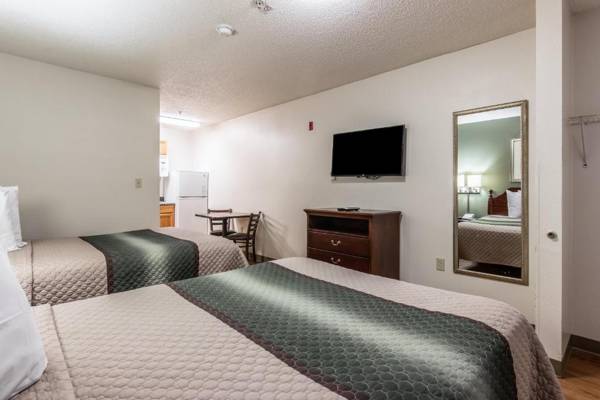 HomeTowne Studios by Red Roof Covington GA